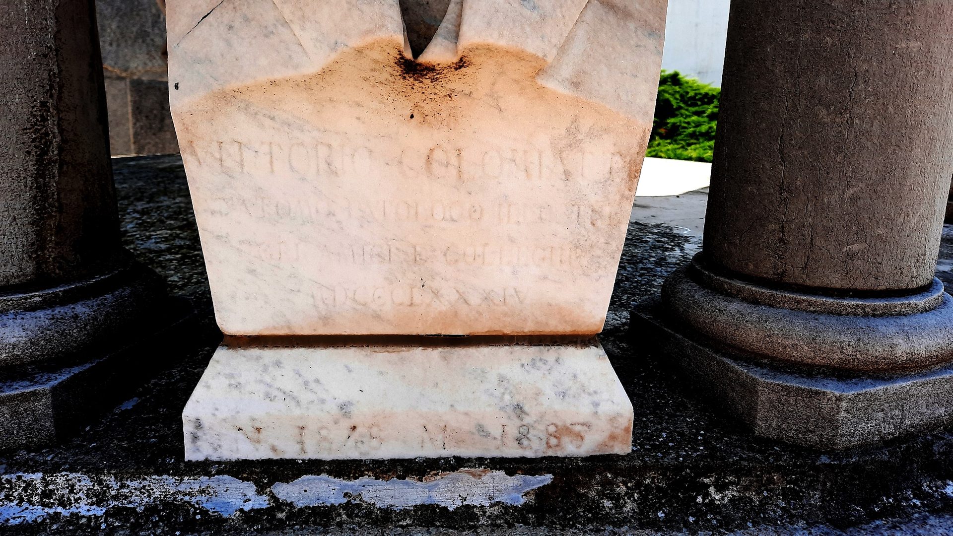 Vittorio Colomiatti's tomb, Chieri - 08.jpg